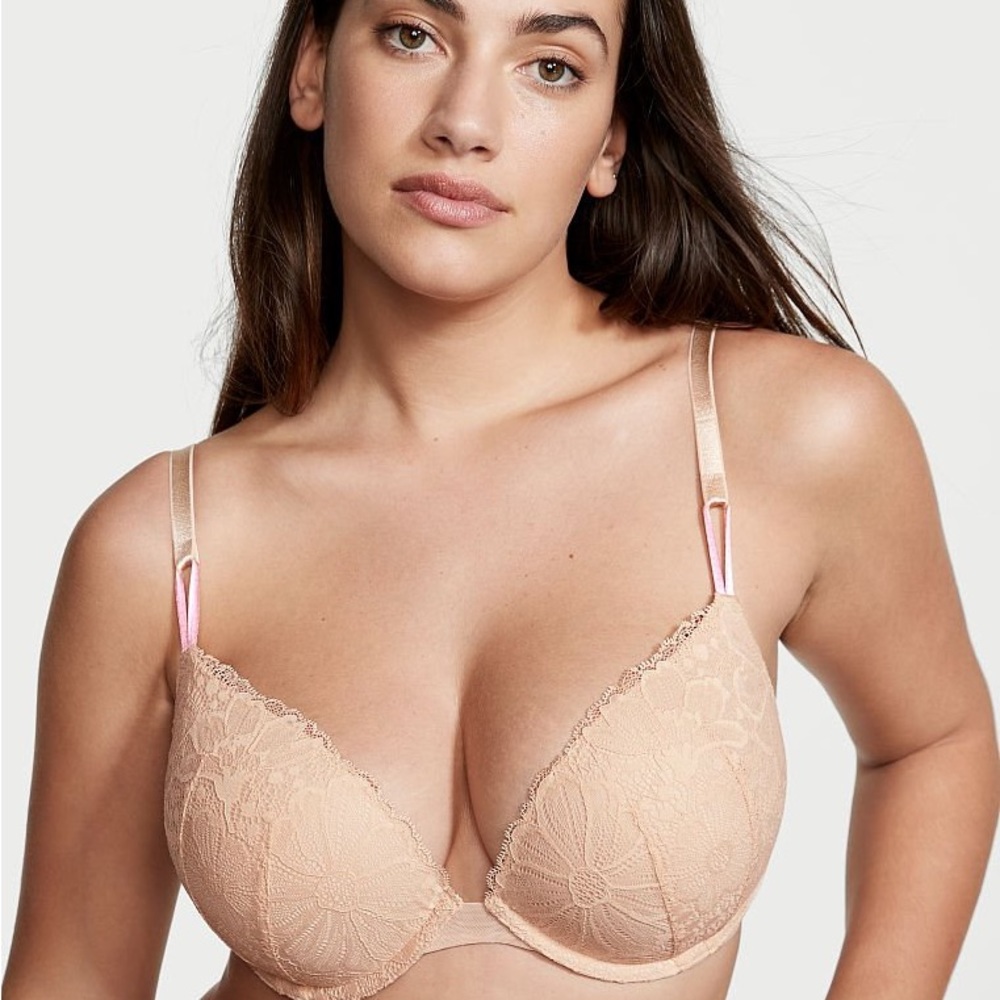 Victoria’s Secret Sexy Tee Push-Up Bra 34DD Champagne